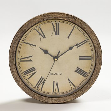 Elegante wandklok met opbergvakje