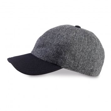 Wollen pet met oorkleppen