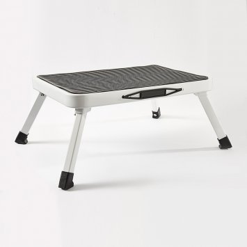 Stalen huishoudtrapje