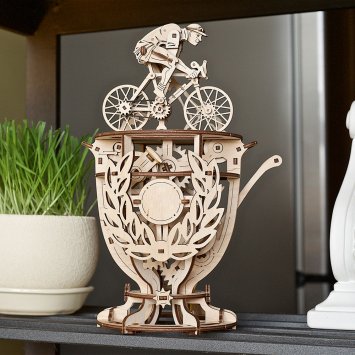 Houten model ’Wielersport-prof’