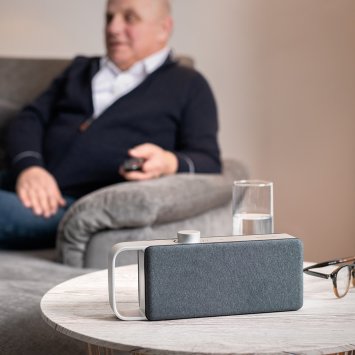 Draagbare tv-spraakversterker