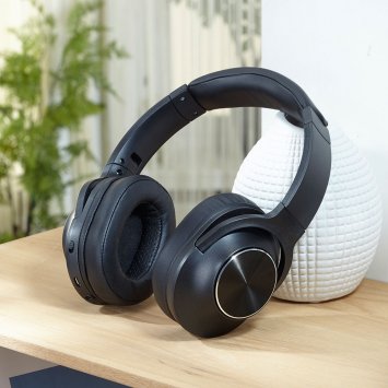 Ruisonderdrukkende hoofdtelefoon