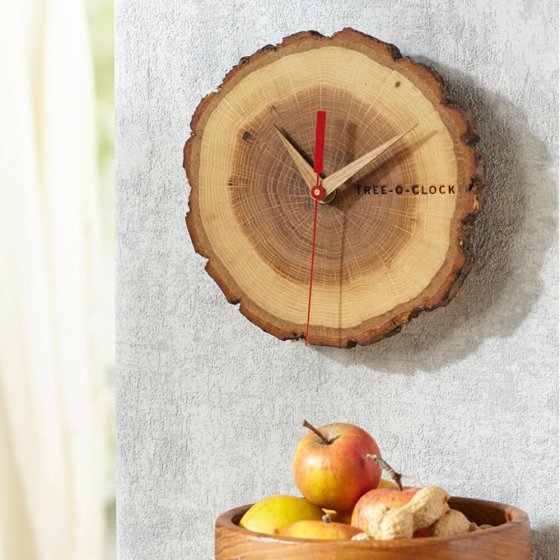 Wandklok van eikenhout