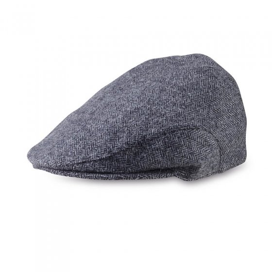 Pet met oorkleppen