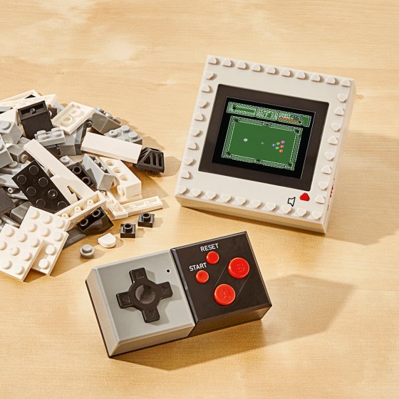 Retro-spelletjesconsole met modules