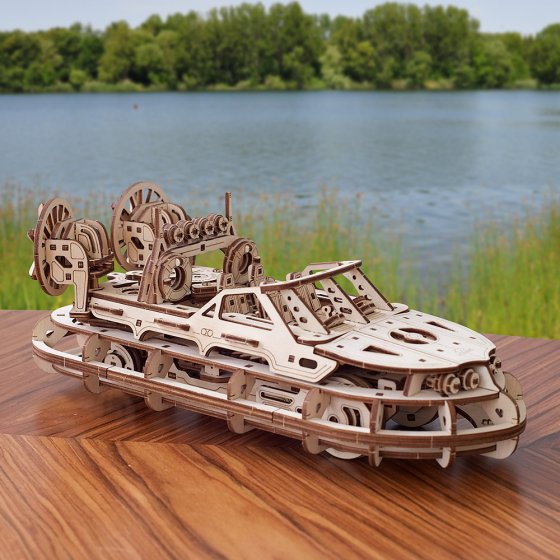 Houten model hovercraft 