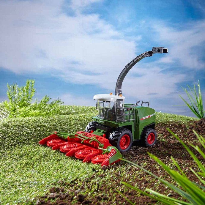 Radiogestuurde hakselaar Fendt Katana