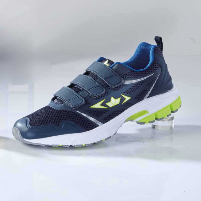 Sportieve instappers met klittenbandsluitingen