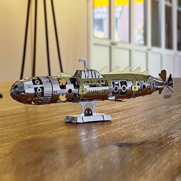 Metalen model Nautilus onderzeeër