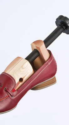 Comfort-schoenspanners van cederhout 