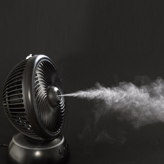 Ventilator met sproeinevelfunctie 