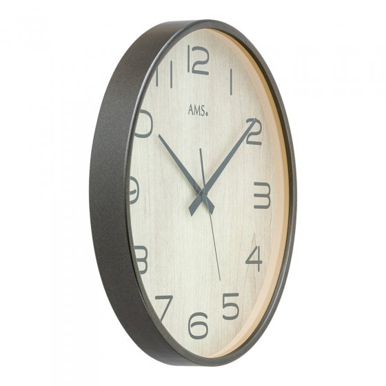 Radiogestuurde wandklok 