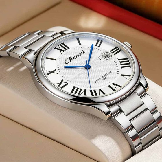 Herenhorloge met blauwe wijzers 