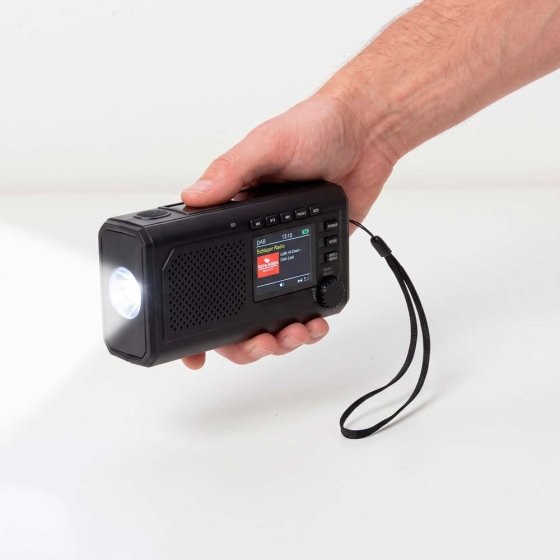 DAB+-radio met draaihendel en zonne-energie, met kleurendisplay 