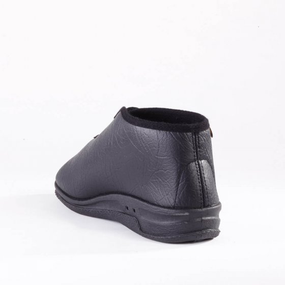 Pantoffels 44 | Zwart