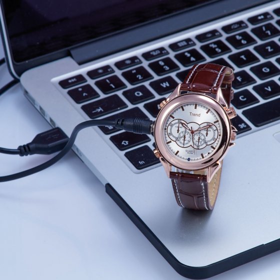 Elegant horloge met camera 