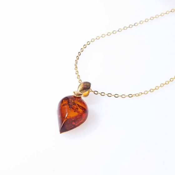 Ketting met barnsteen 