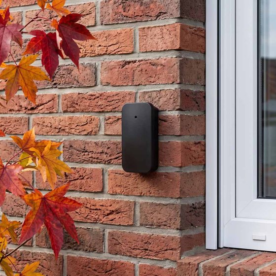 Op afstand bedienbaar tafelmodel weerstation in houtlook 