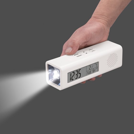 De multifunctionele radiowekker met geïntegreerde zaklamp 