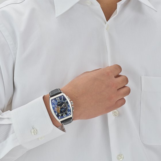 Automatic horloge "Tonneau"