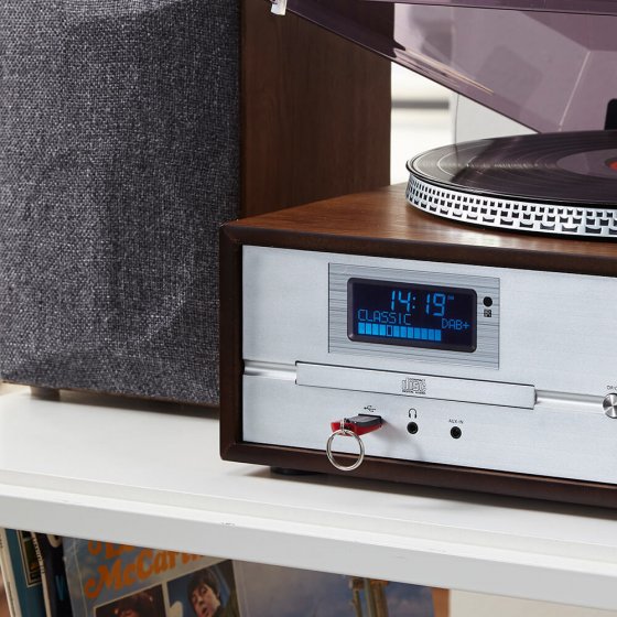 Retro-hifi-installatie met DAB+ 