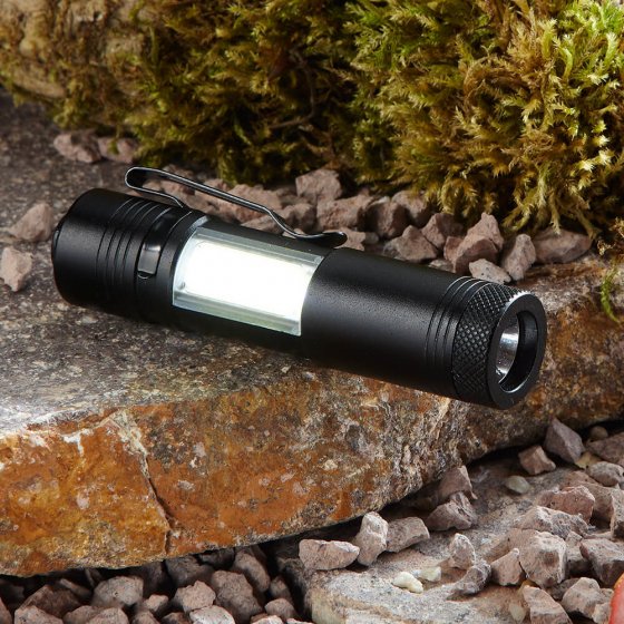 Uw cadeau: led-zaklamp met COB-licht