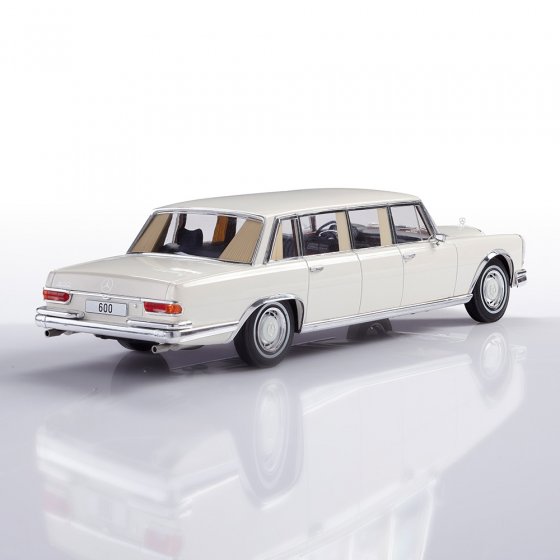 Mercedes Benz 600 Pullman 