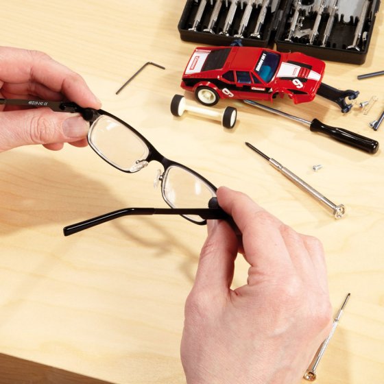 Bril met dioptrieregeling 'Eyejusters"