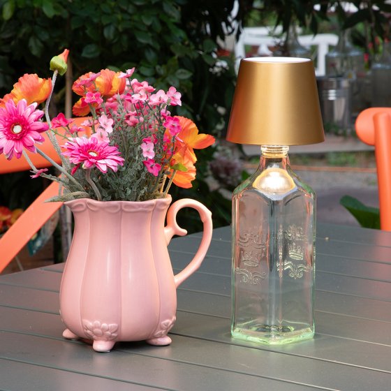 De creatieve flessenlamp 