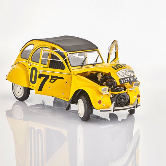 Citroën 2CV6 ’James Bond 007’ 