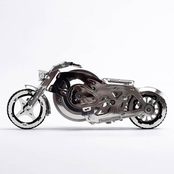 Metalen model ’Chrome Rider’ 