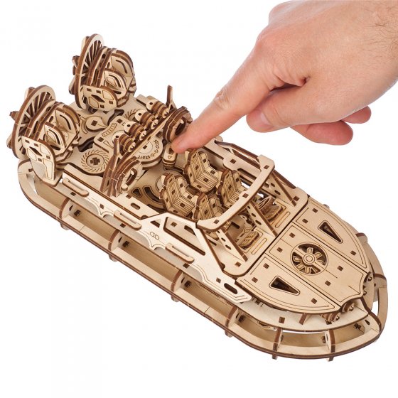 Houten model hovercraft