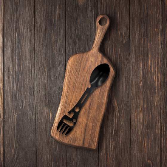 9-in-1 kampeerbestek en multitool 