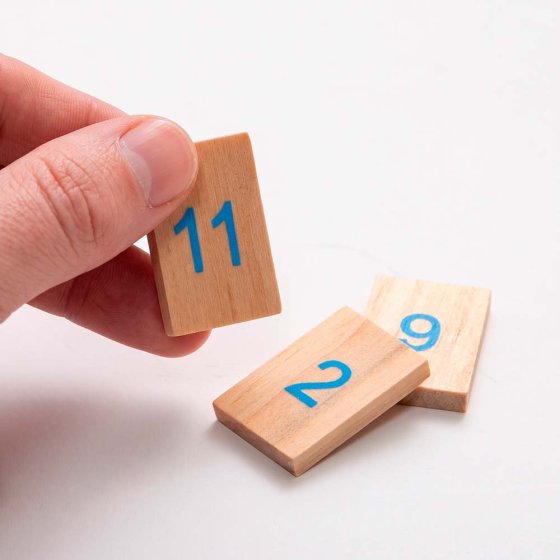 Kaartlegspel in Rummy-stijl 