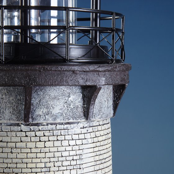 Vuurtoren 'Warnemünde' op zonne-energie 