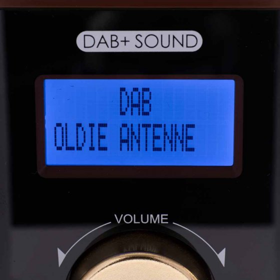 Retro-platenspeler met DAB+ 