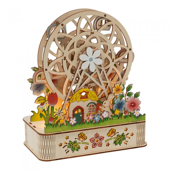 Draaiende houten reuzenrad 