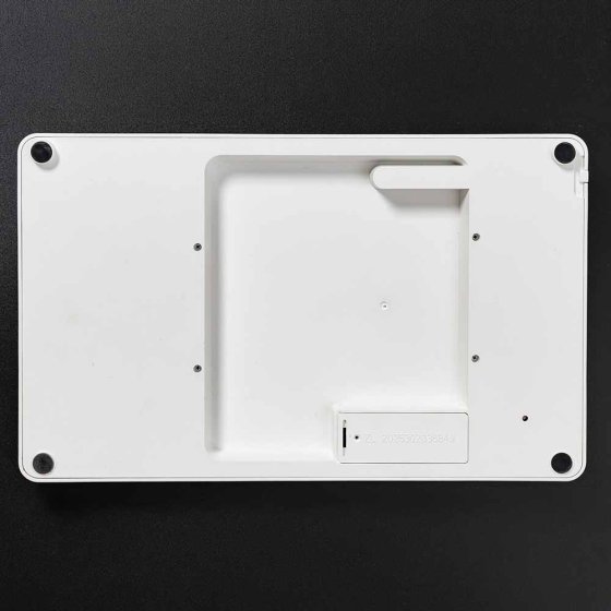 Elektronisch schrijfbord met rekenmachine en klok 